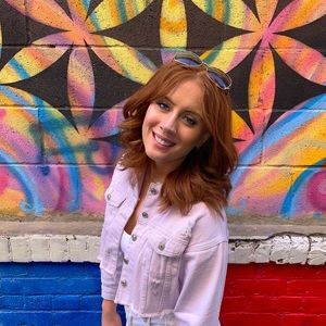 Meet your Posher, Hayley